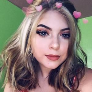 Meet your Posher, Mia